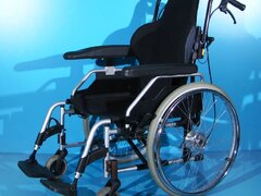 Scaun cu rotile Meyra - latime sezut 53 cm