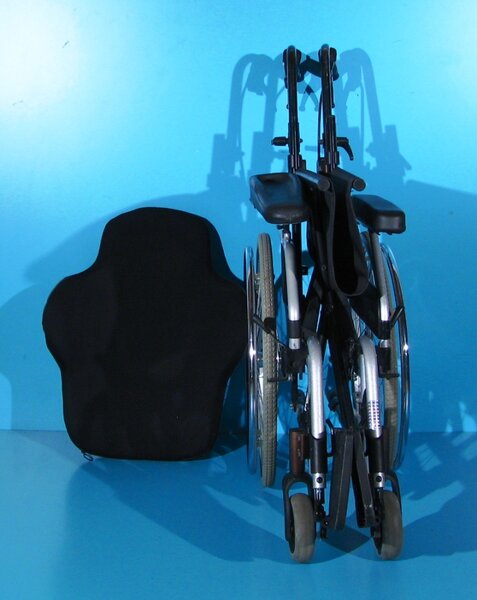 Scaun cu rotile Meyra - latime sezut 53 cm